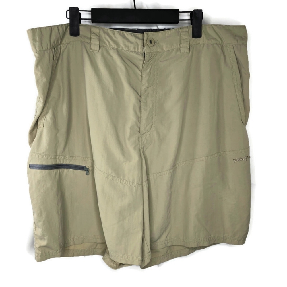 Men's Patagonia Tan Nylon Hiking Outdoor Shorts Size XL